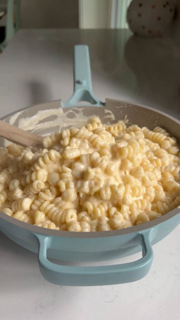 creamy gouda mac and cheese