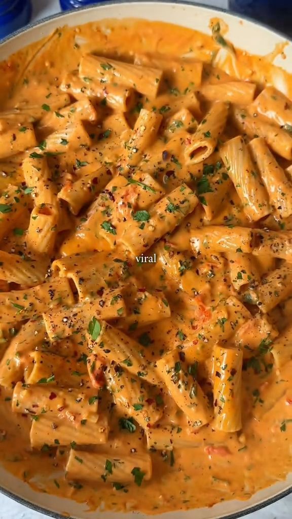 creamy sun-dried tomato pasta