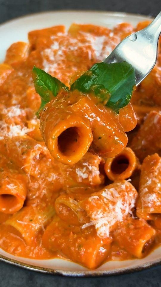 creamy sun dried tomato pasta